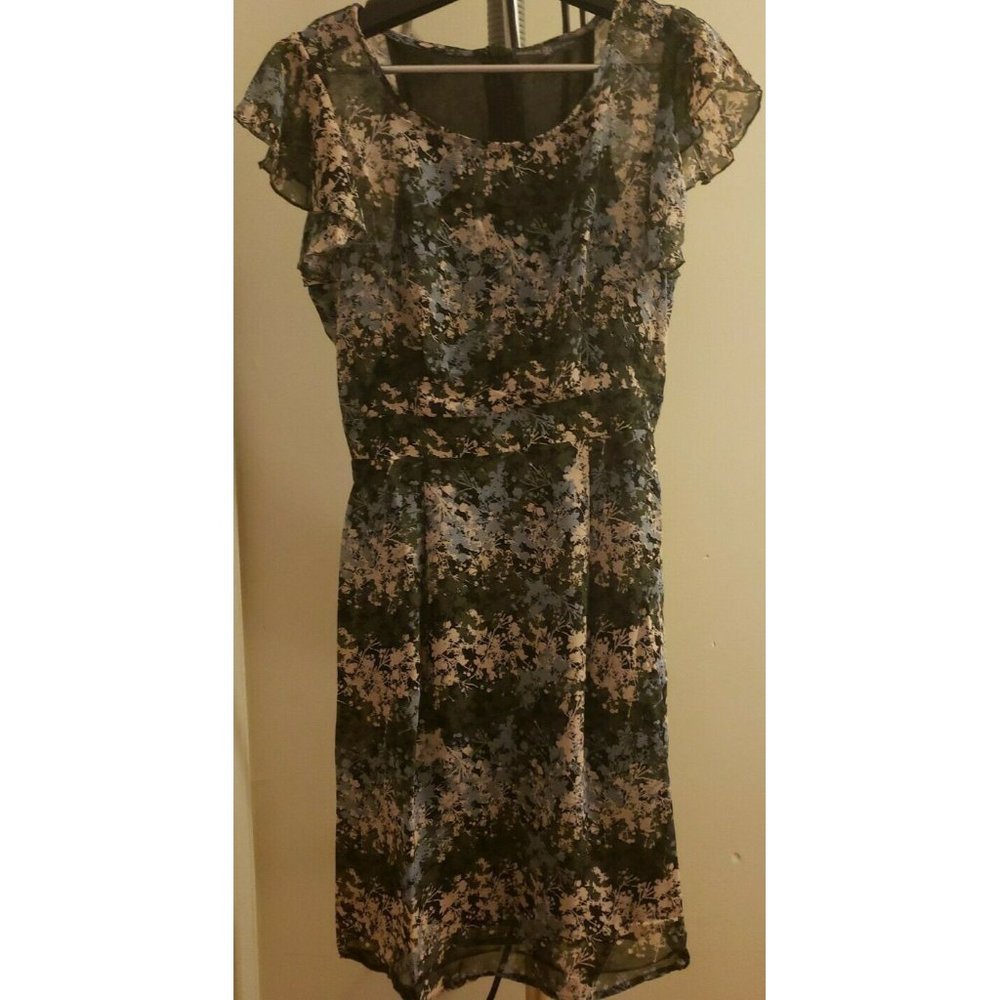 AVON FLORAL PRINT SOFT FLUTTER SLEEVE DRESS